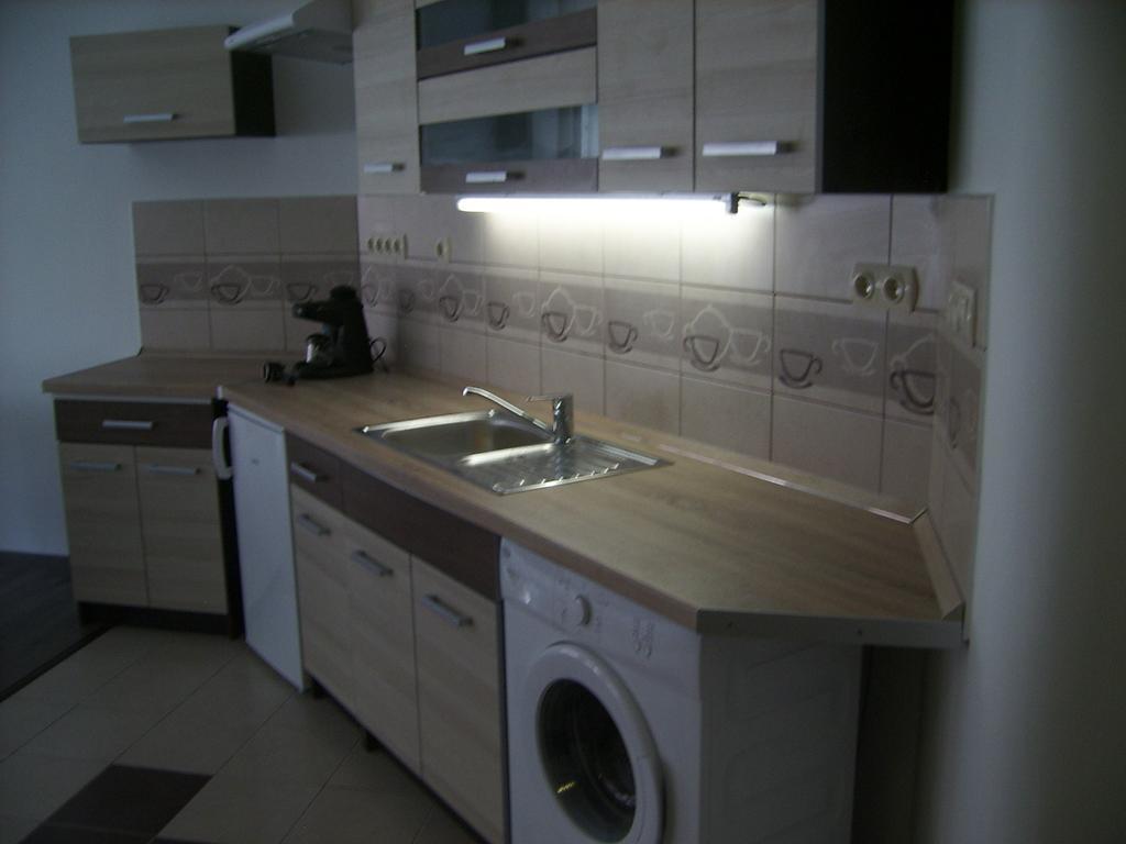Next Door Apartment Βουδαπέστη Δωμάτιο φωτογραφία
